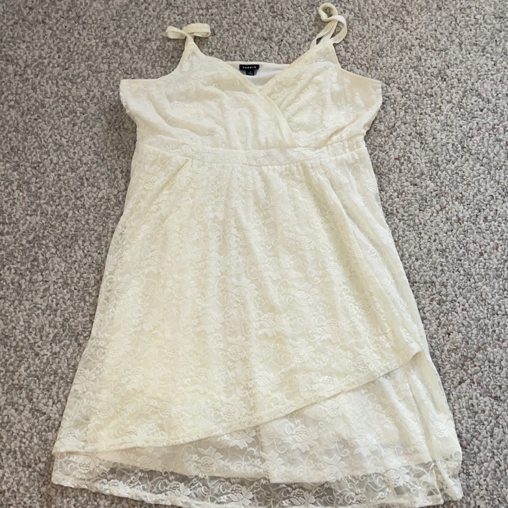 Lace white dress